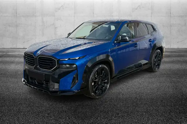 BMW XM