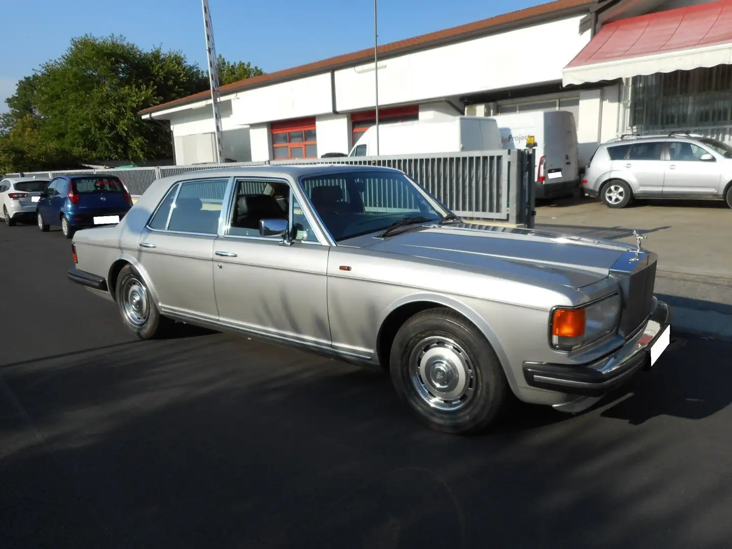 Rolls-Royce Silver Spirit Grau - 2