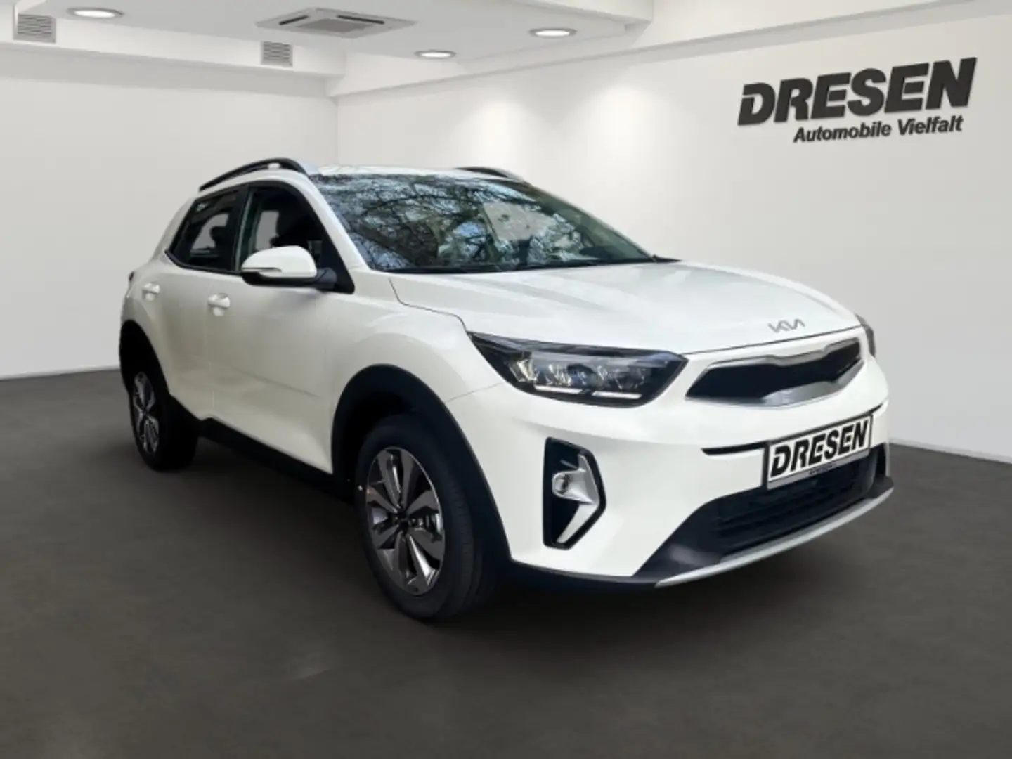 Kia Stonic VISION 1.2 NAVI,DAB,CARPLAY,KAMERA,SITZHZG Bílá - 2