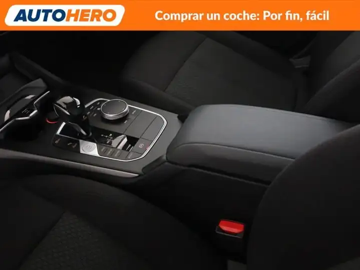BMW Serie 1 2020, foto 28