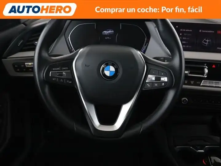 BMW Serie 1 2020, foto 24