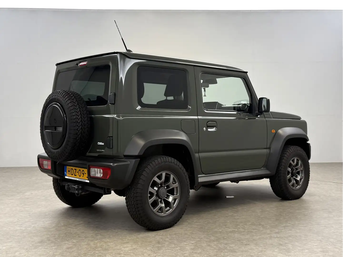 Suzuki Jimny 1.5 Style 4x4 AWD 4 Persoons Bullbar Clima Cruise Vert - 2