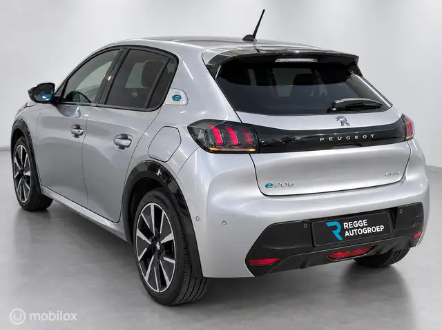 Peugeot E-208 view 8