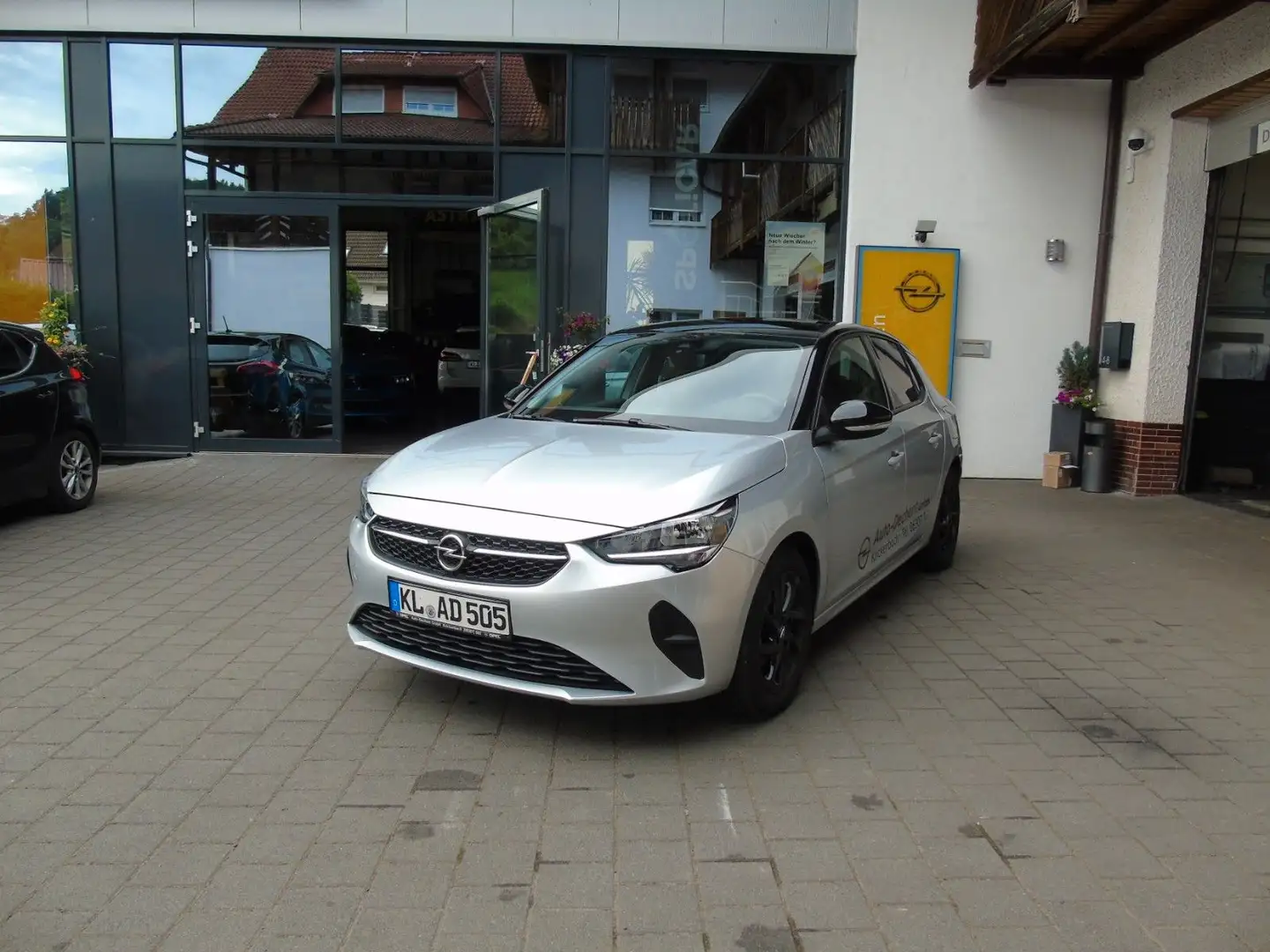 Opel Corsa F Edition Silber - 1