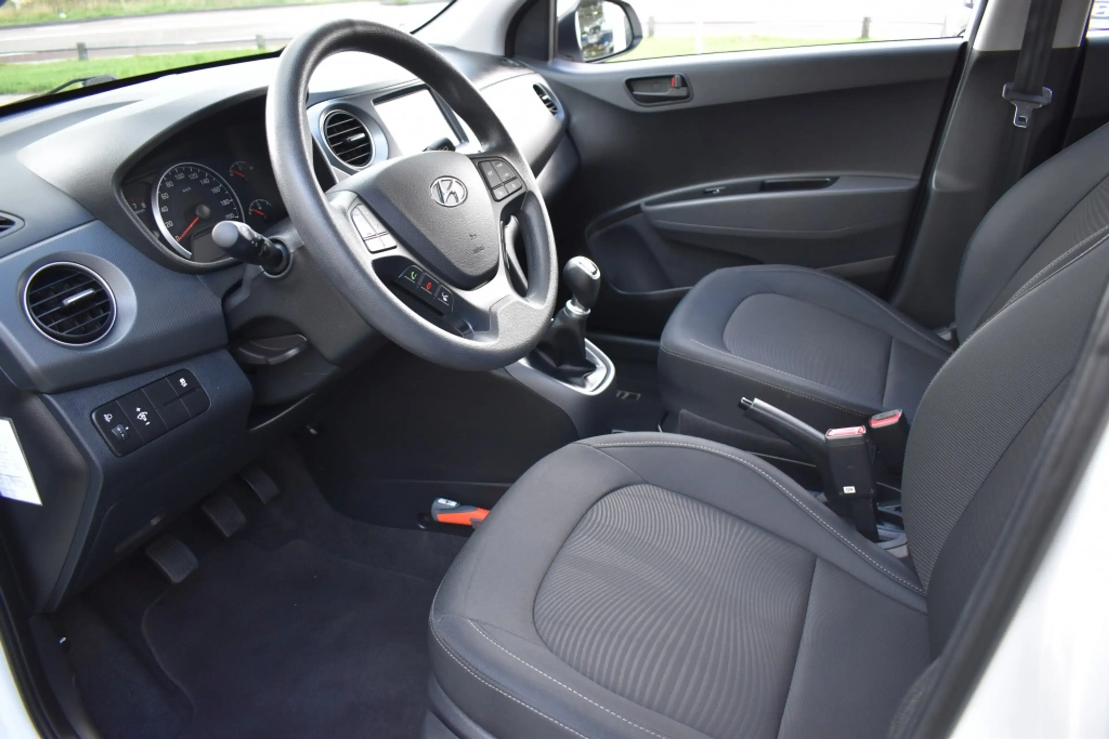 Hyundai i10 1.0i Comfort Navi/Carplay/Airco/Bluetooth/Pdc/Rijk — photo 11