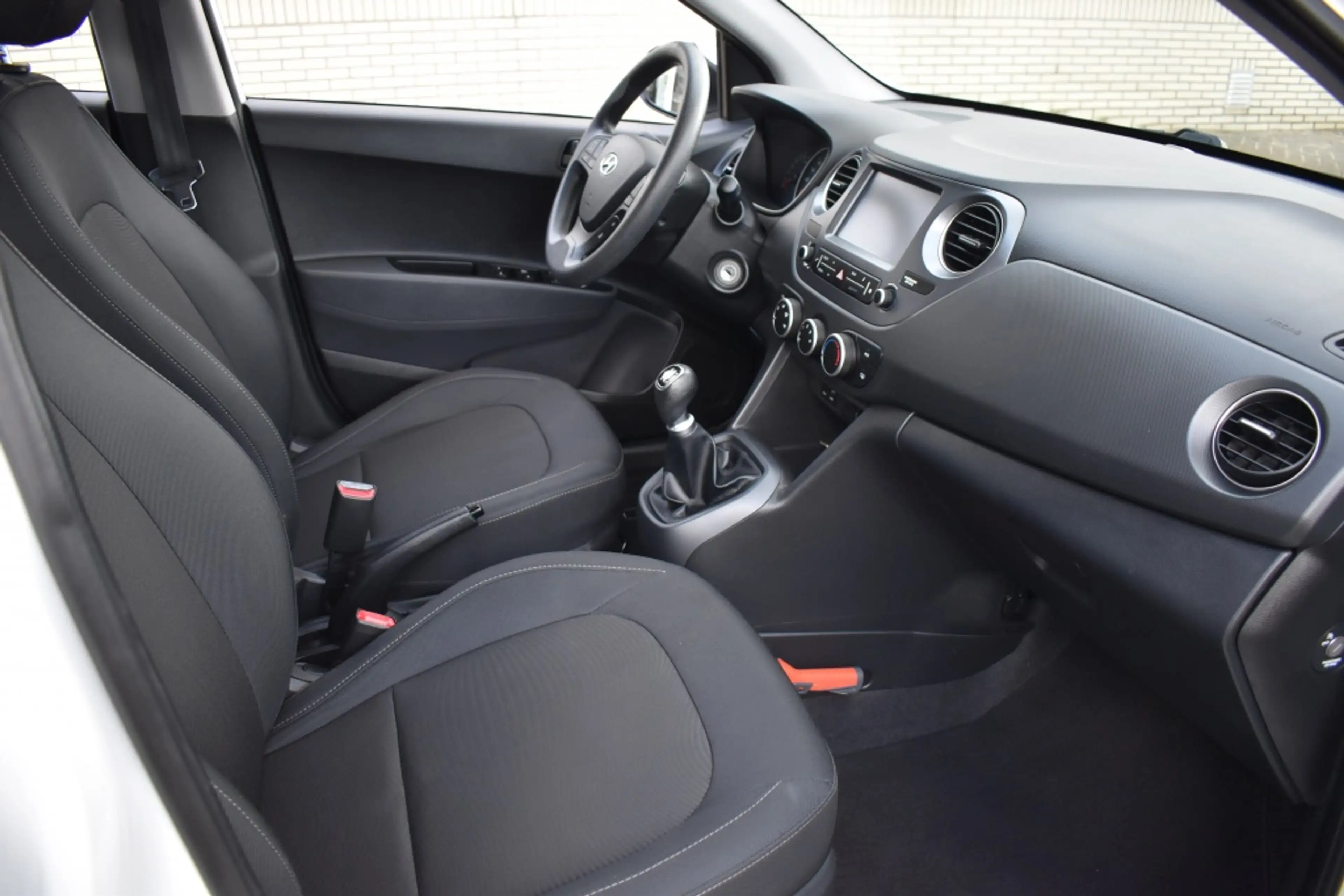 Hyundai i10 1.0i Comfort Navi/Carplay/Airco/Bluetooth/Pdc/Rijk — photo 12