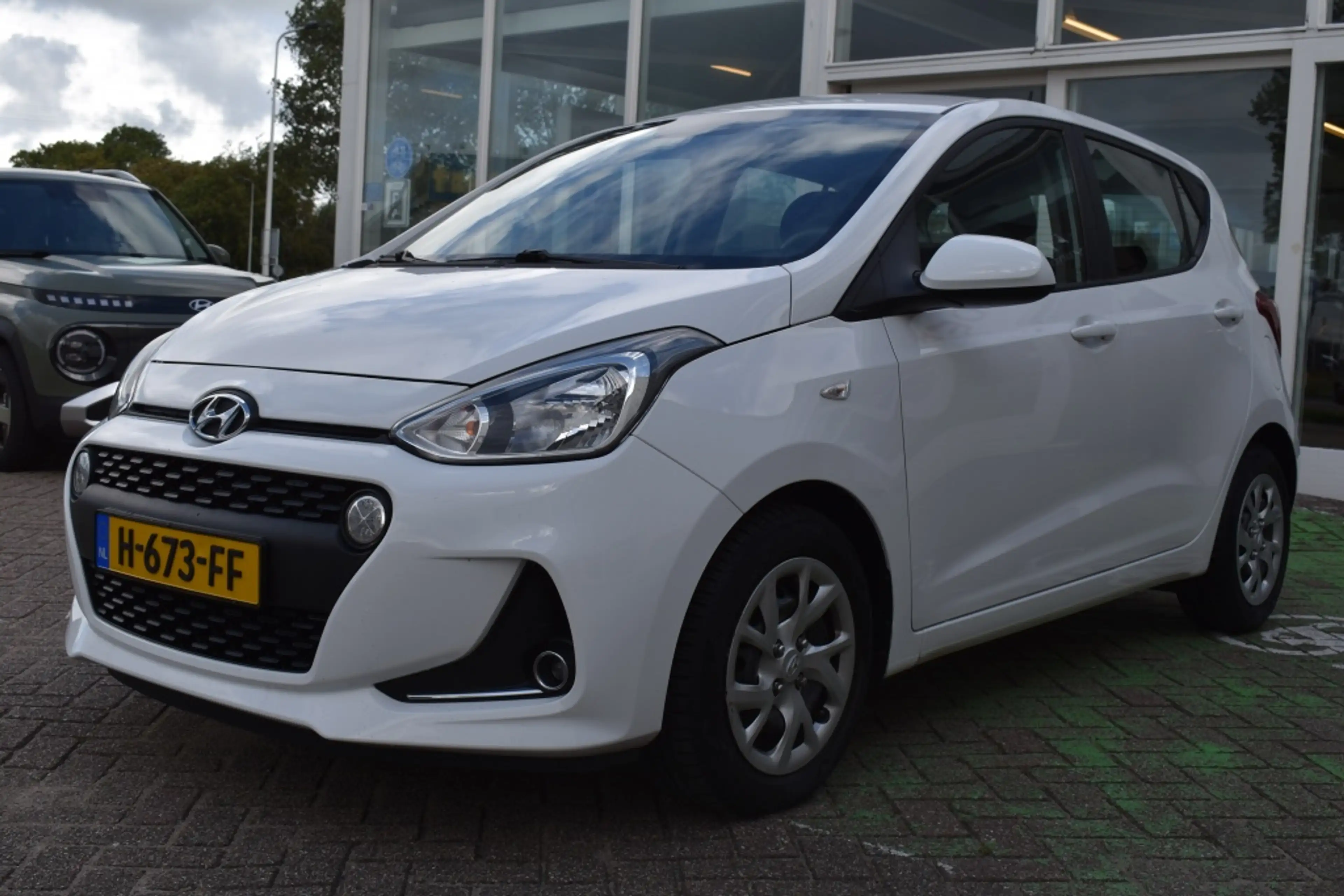 Hyundai i10 1.0i Comfort Navi/Carplay/Airco/Bluetooth/Pdc/Rijk — photo 3