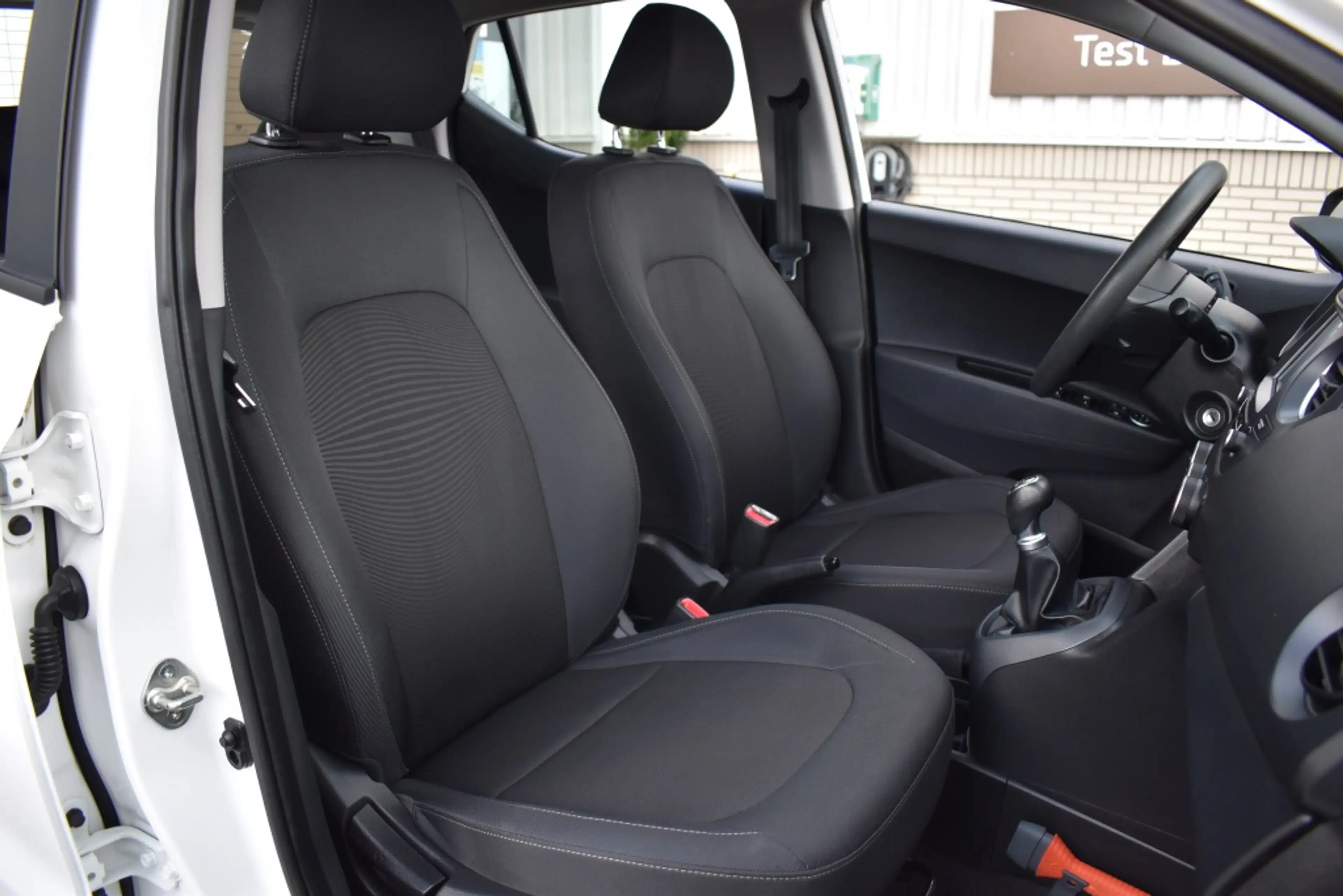 Hyundai i10 1.0i Comfort Navi/Carplay/Airco/Bluetooth/Pdc/Rijk — photo 13