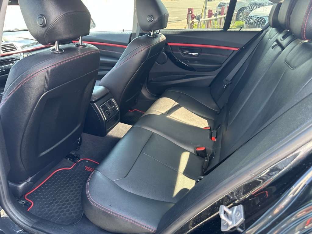 2016 BMW 3 Series Sedan