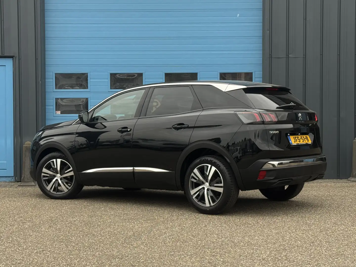 Peugeot 3008 1.2 Hybrid 136 Allure Pack Business GRATIS Aflever Zwart - 2