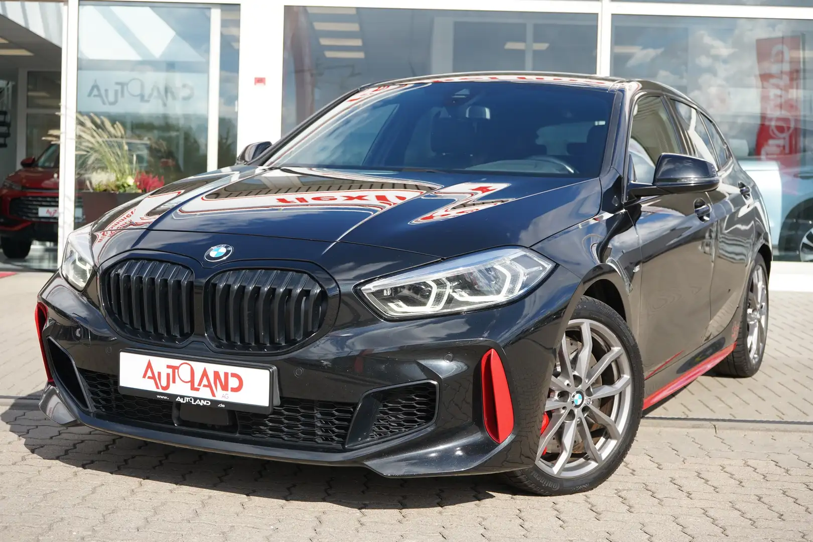 BMW 128 128i M Sport Aut. LED Navi Kamera Pano Schwarz - 2
