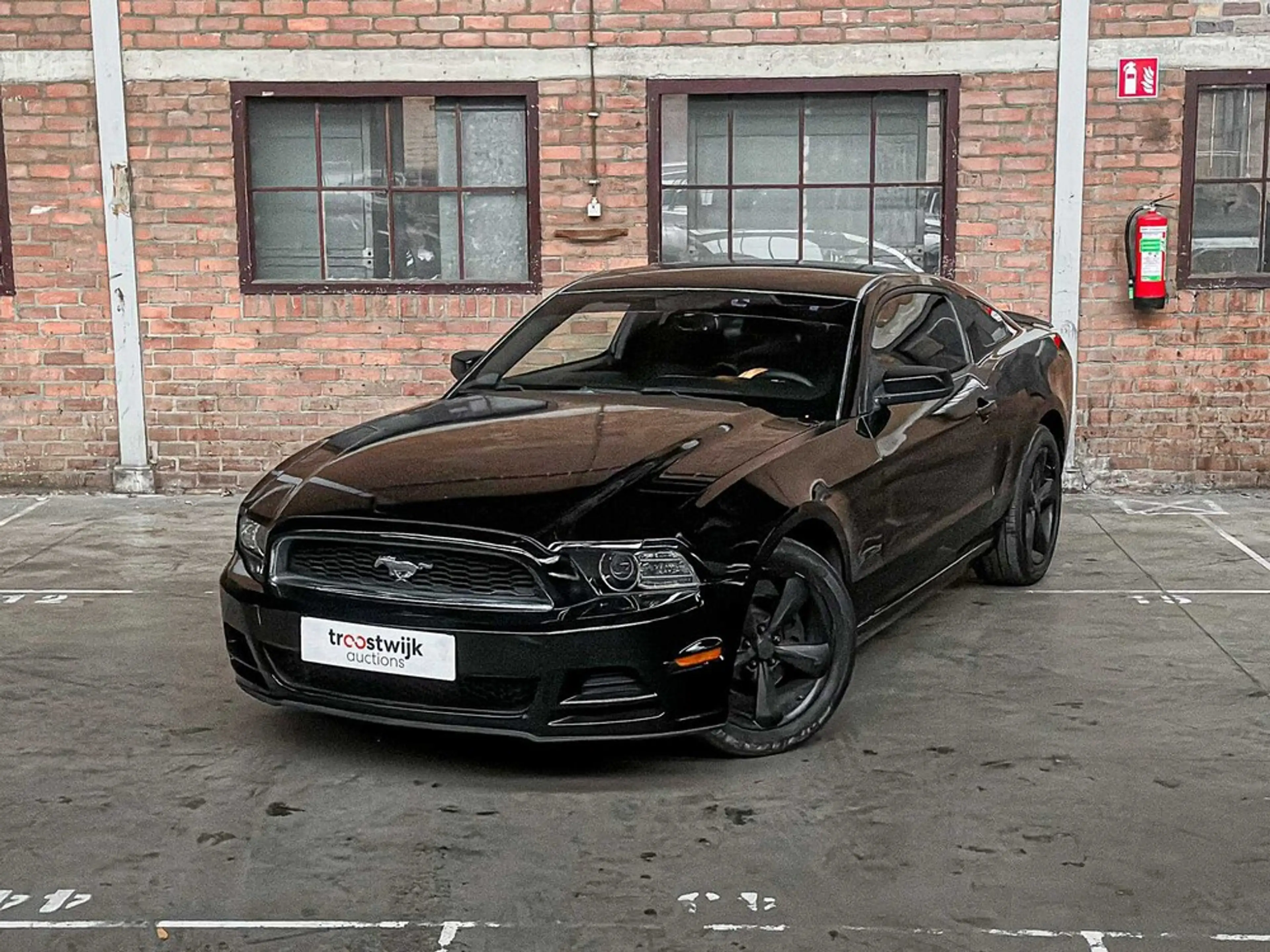 Ford Mustang 3.7 305 PS Automatik — photo 2