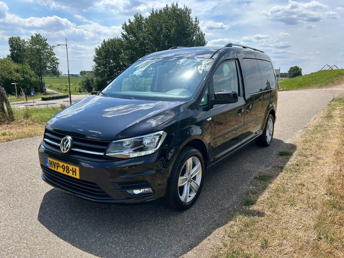 Volkswagen Caddy Maxi 1.4 TSI Family DSG Trekhaak 7 personen Zwart - 1