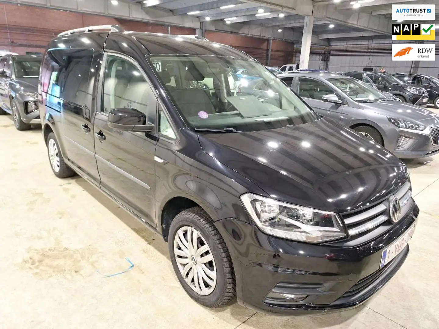 Volkswagen Caddy Maxi 1.4 TSI Family DSG Trekhaak 7 personen Negro - 1