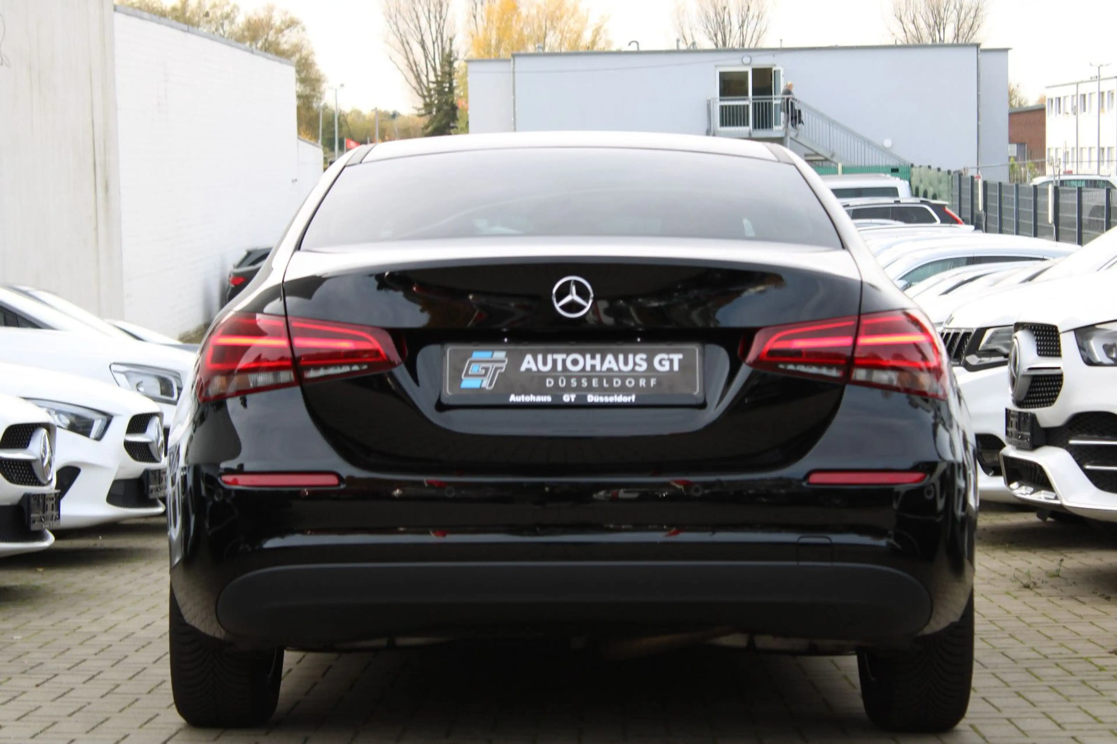 Mercedes-Benz A 200 d DCT 4Matic Limousine/Navi/Kamera/Sitzhzg — photo 8