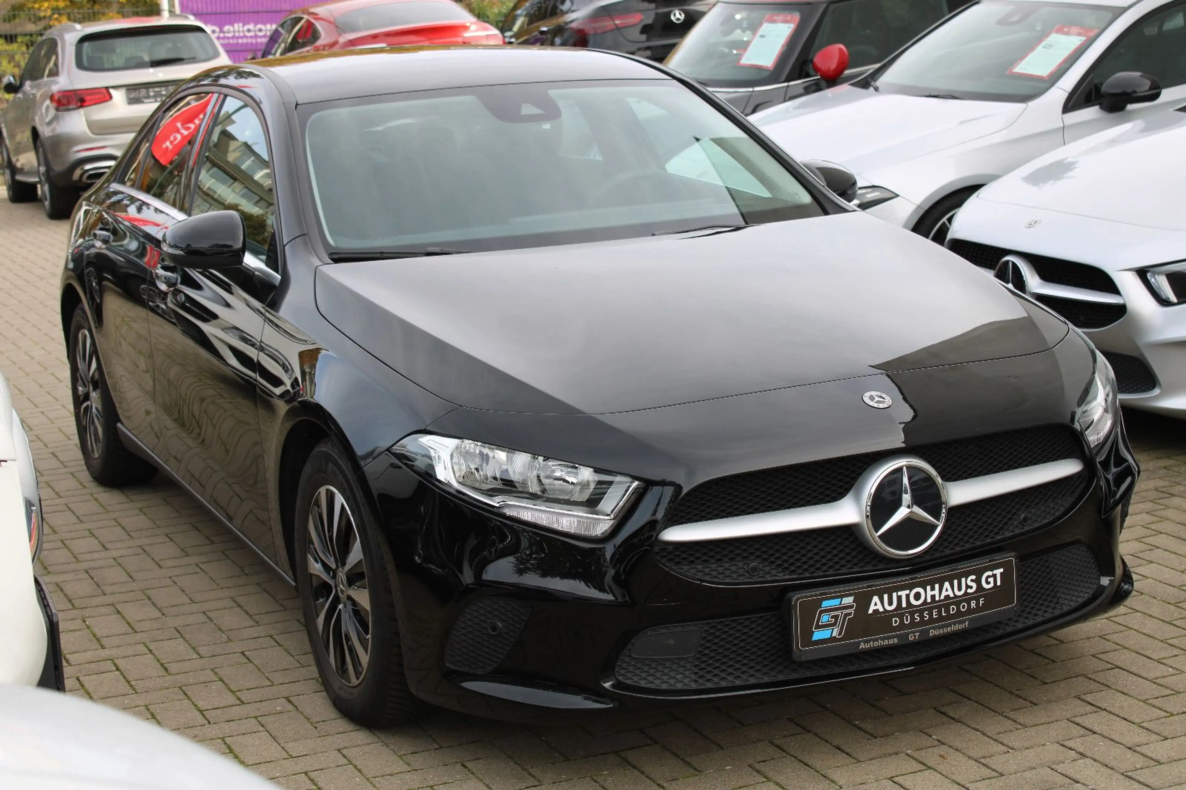 Mercedes-Benz A 200 d DCT 4Matic Limousine/Navi/Kamera/Sitzhzg — photo 5