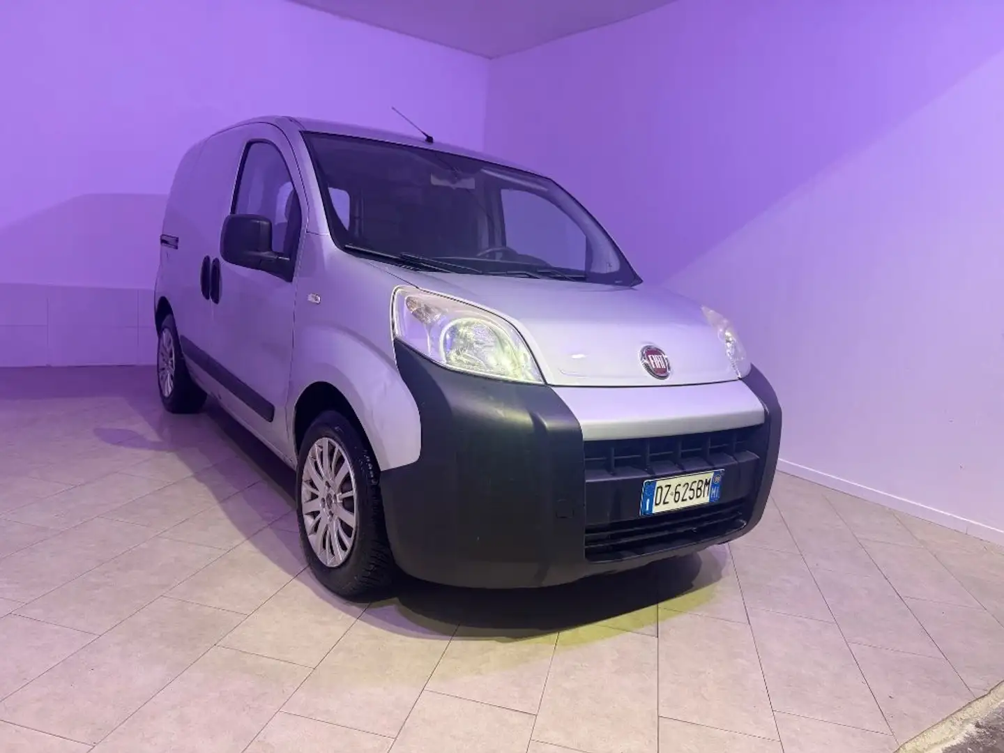 Fiat Fiorino 1.4 8V Furgone Natural Power Gris - 2