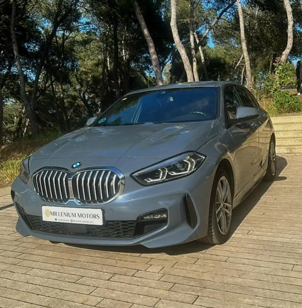 BMW 118 118d M Sport Gris - 1