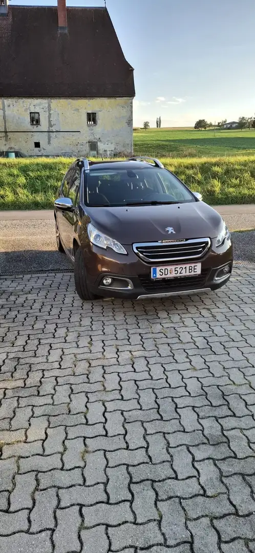 Peugeot 2008 1,6 e-HDi 92 FAP Allure Braun - 1