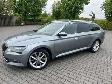 Superb 1.6 TDI Ambition Bns