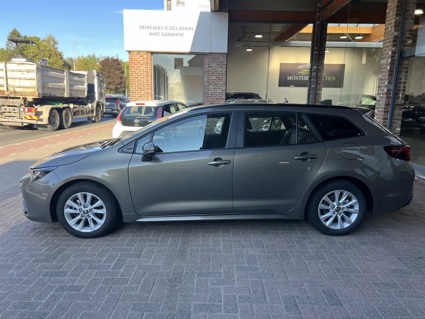 Toyota Corolla TS 1.8 Hybrid Style e-CVT GPF**10 ANS DE GARANTIE* Bronze - 1