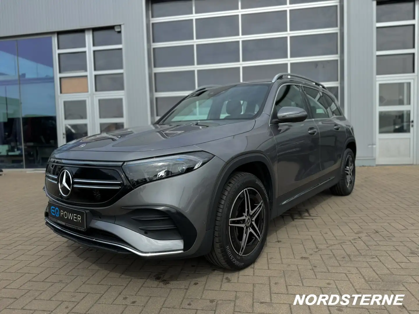 Mercedes-Benz EQB 250 EQB 250 AMG Line LED NAVI Mbux  Styling/Klima Gris - 2