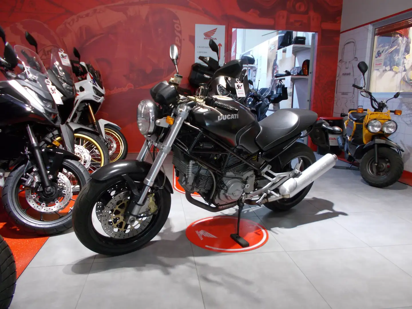 Ducati Monster 900 ie Dark Nero - 2