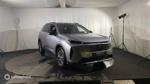 Peugeot 5008 view 3