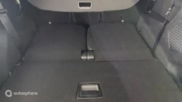 Peugeot 5008 view 14