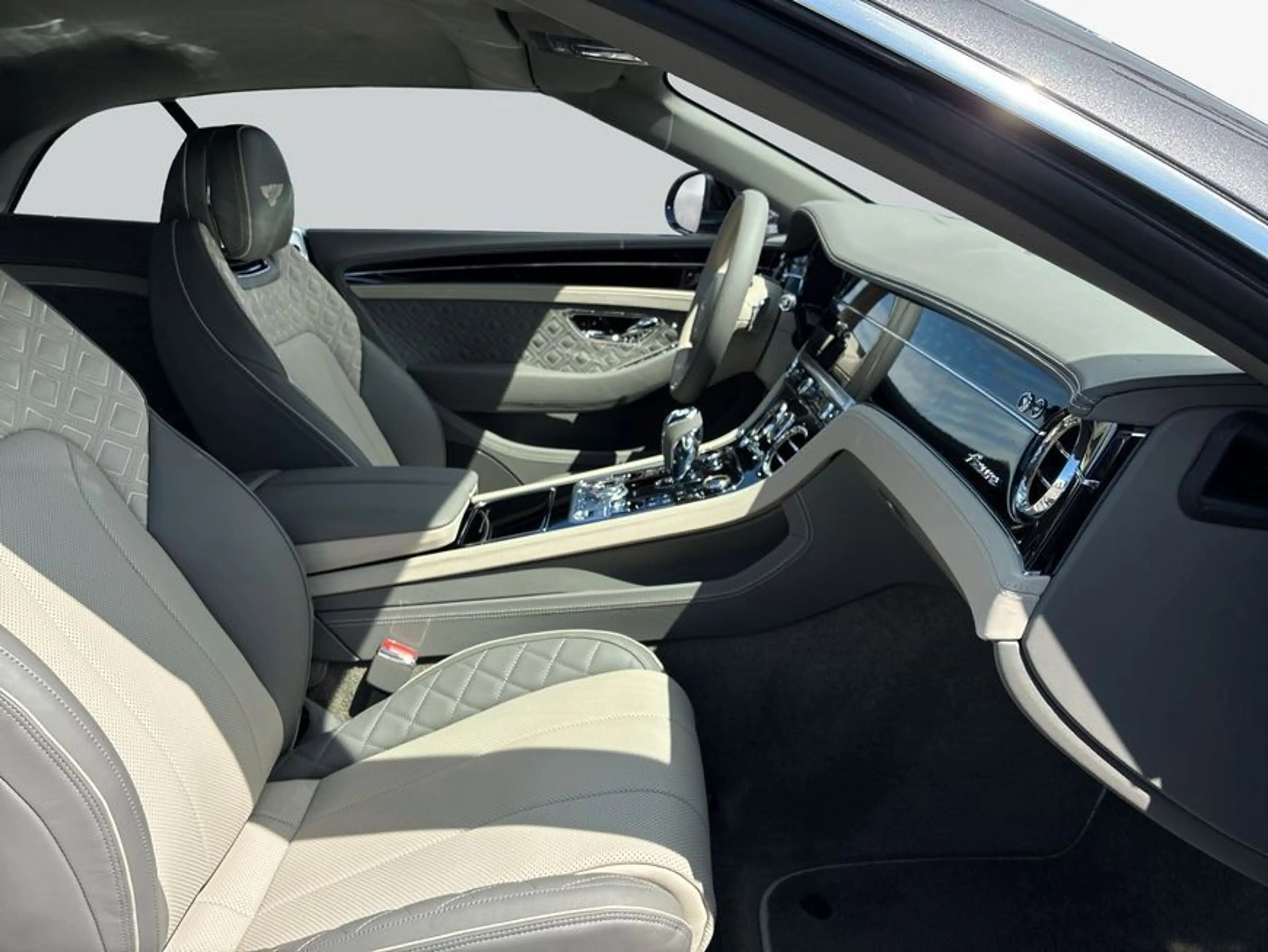 Bentley Continental GT New Continental GT Convertible V8 Azure 404 kW, — photo 15