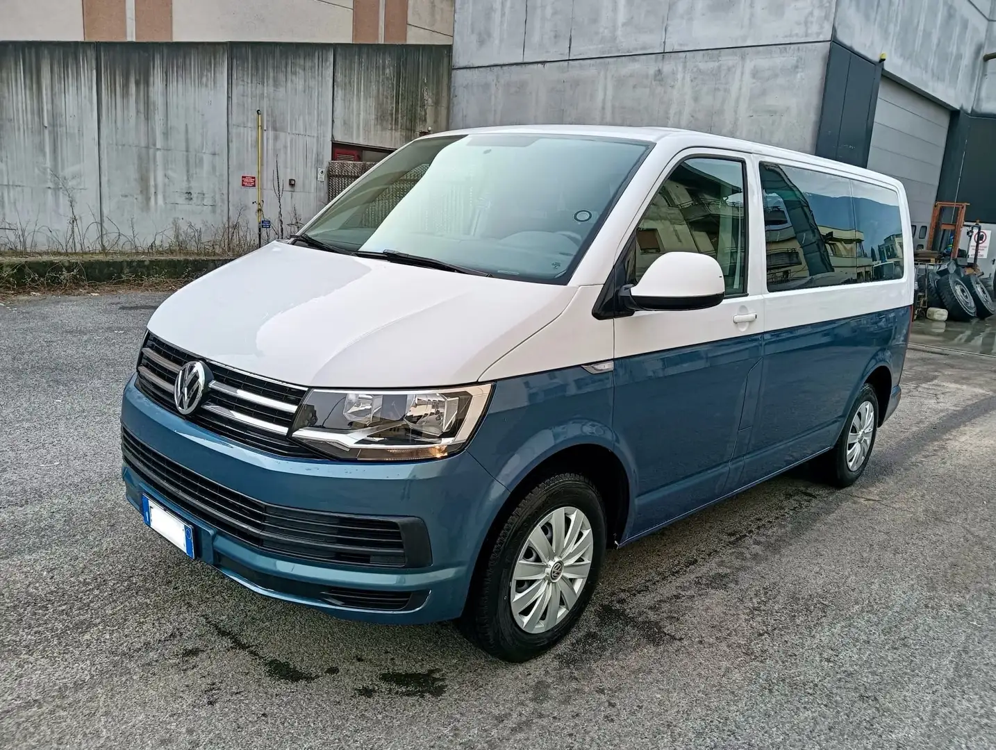 Volkswagen T6 Caravelle 2.0 tdi 150cv Bianco - 1