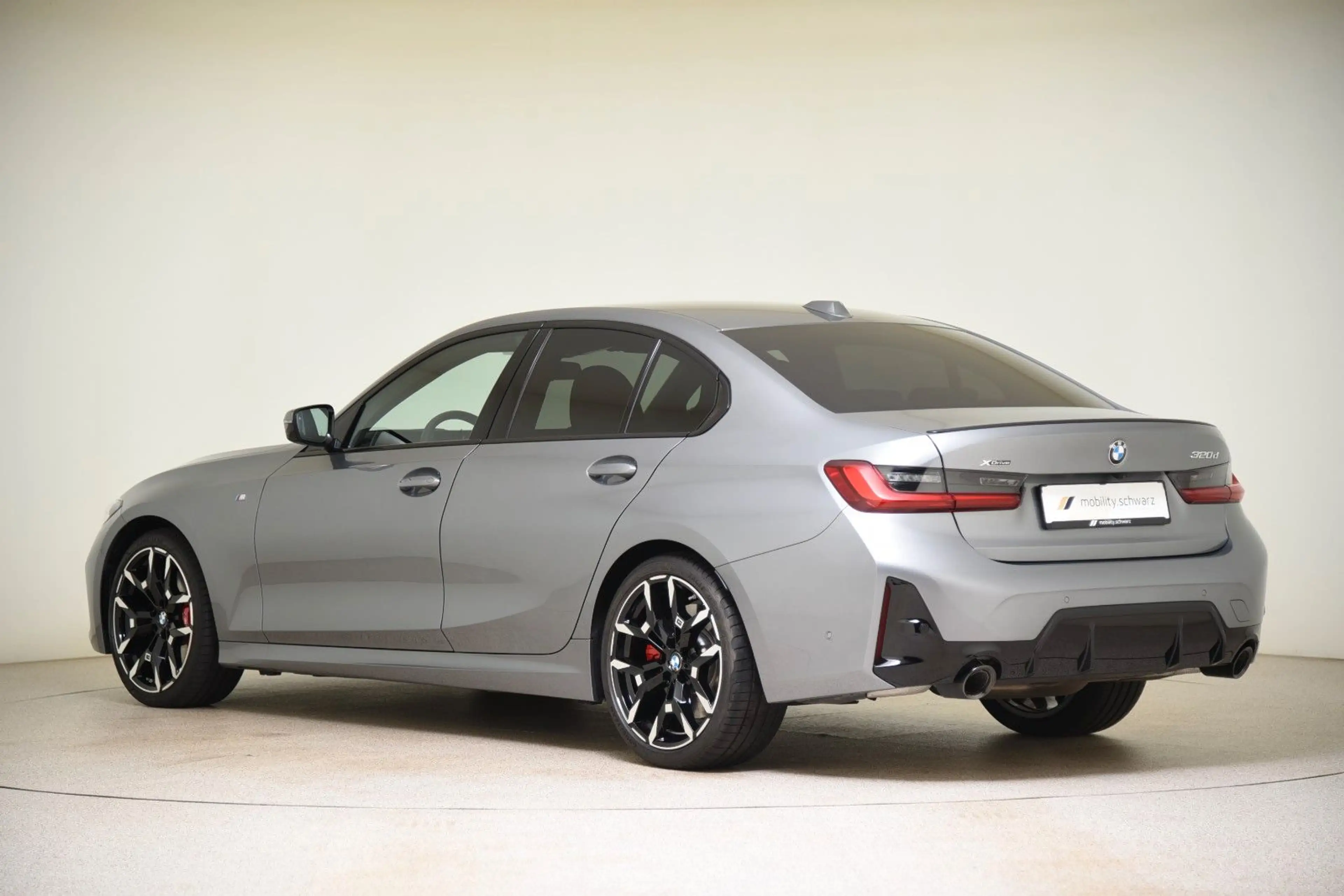BMW 320 d xDrive M Sport Pro ACC LED HUD HiFi Alarm — photo 2