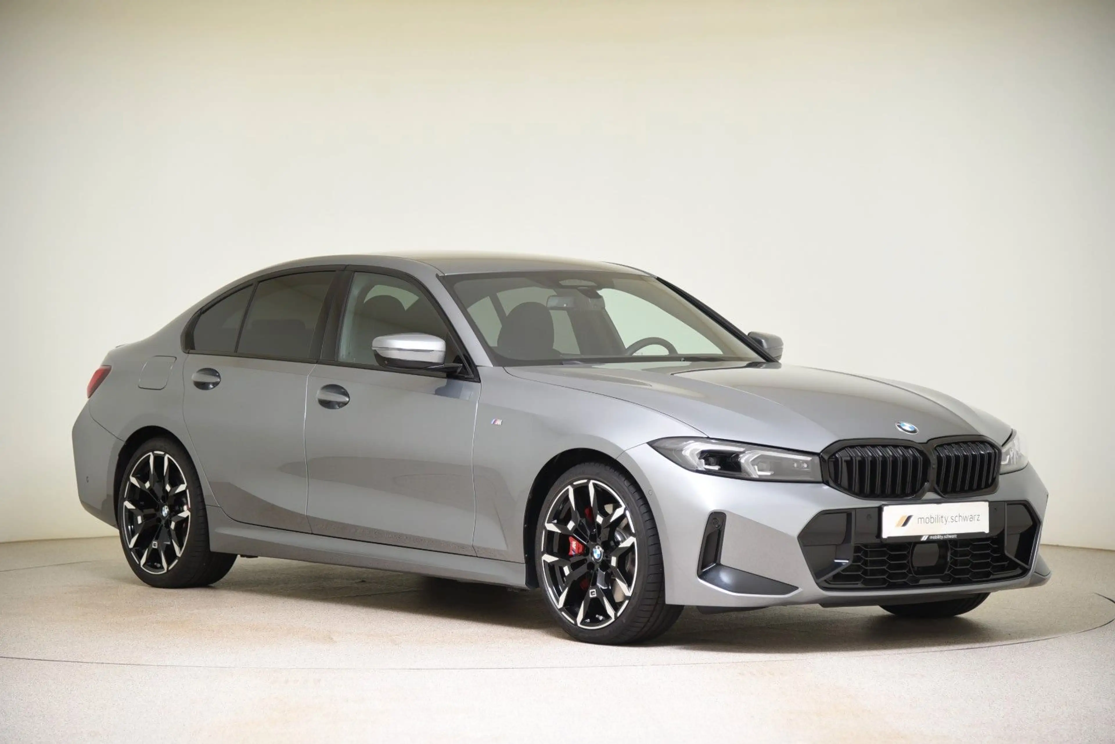BMW 320 d xDrive M Sport Pro ACC LED HUD HiFi Alarm — photo 4