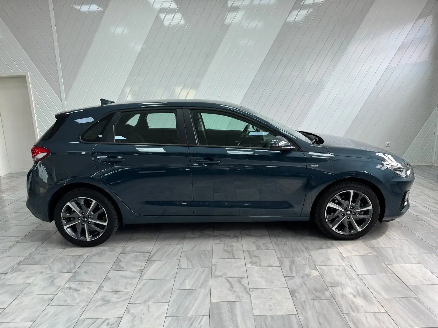 Hyundai i30 Trend Mild-Hybrid Blauw - 2