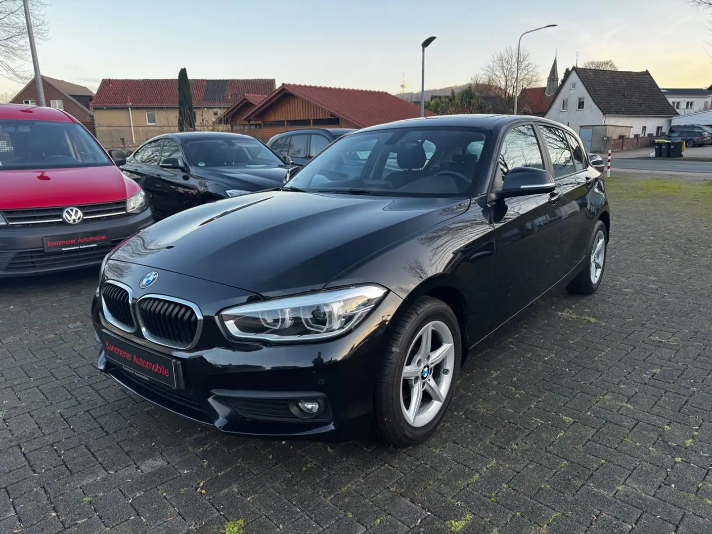 BMW 116 i Navi Klima PDC Noir - 1