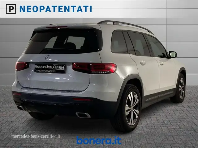 Mercedes-Benz GLB view 2