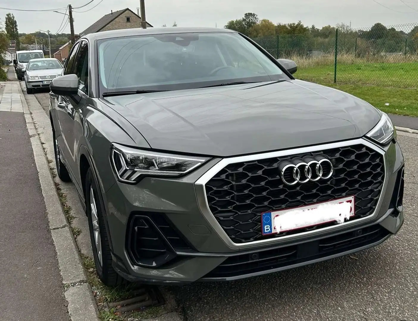 Audi Q3 Sportback 1.5 TFSI Business GARANTIE 07/2026 Grijs - 1