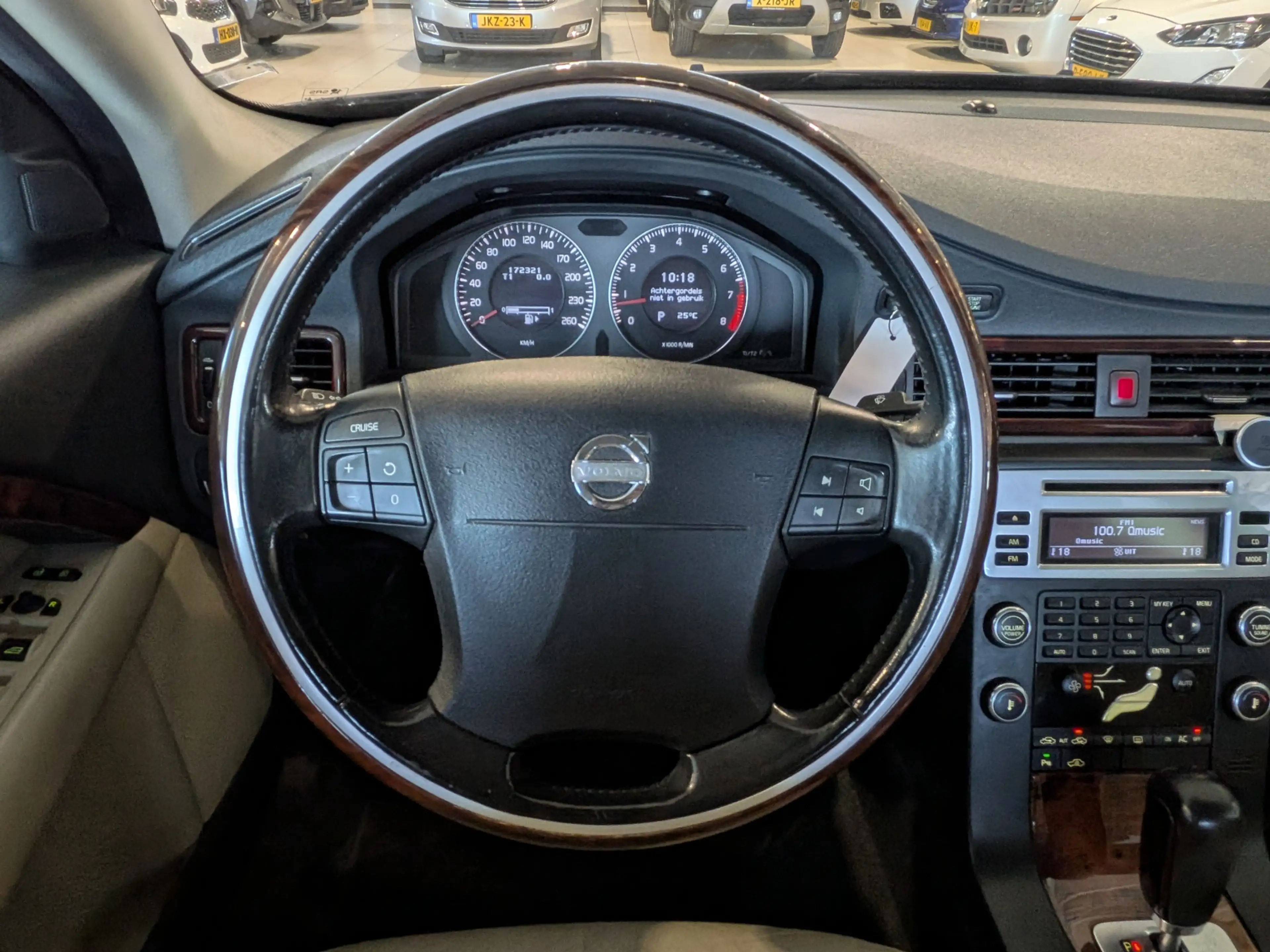 Volvo S80 2.5 T Momentum Automaat, Trekhaak, Airco — photo 9