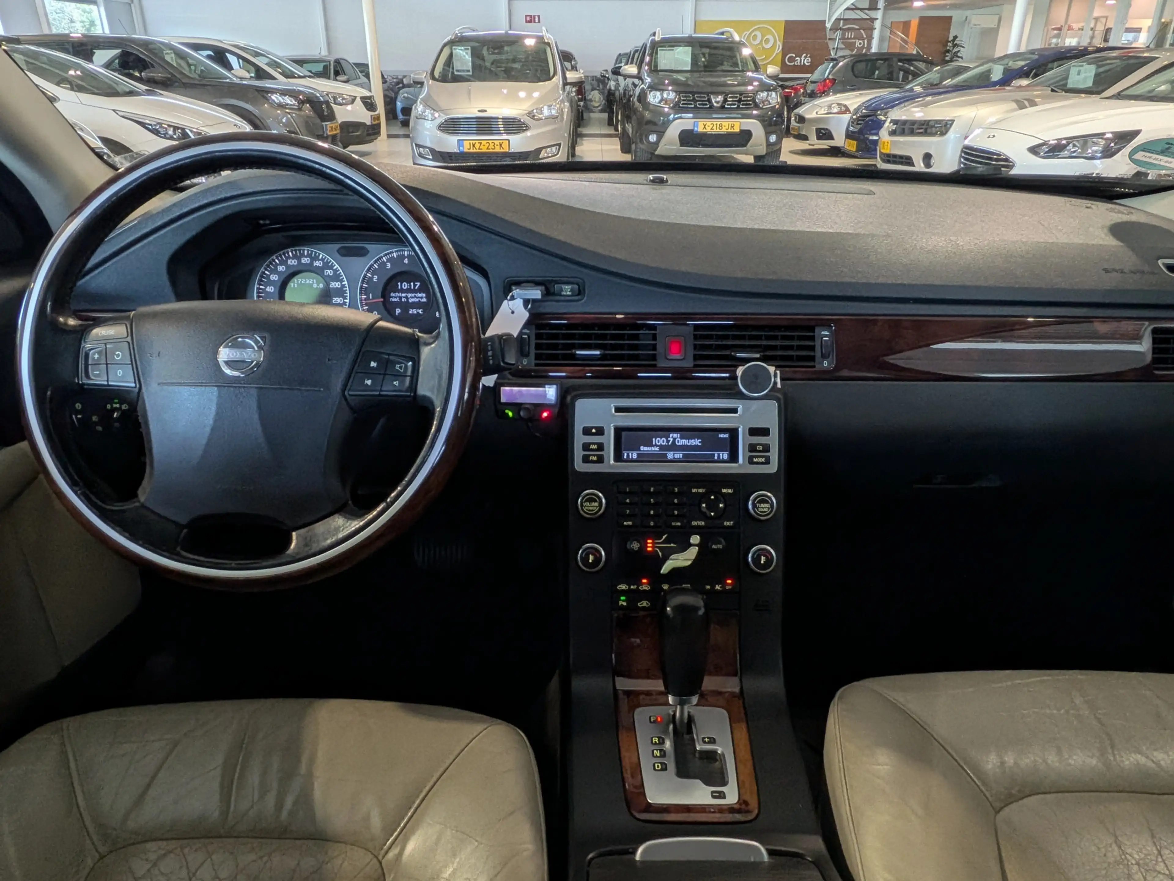 Volvo S80 2.5 T Momentum Automaat, Trekhaak, Airco — photo 8