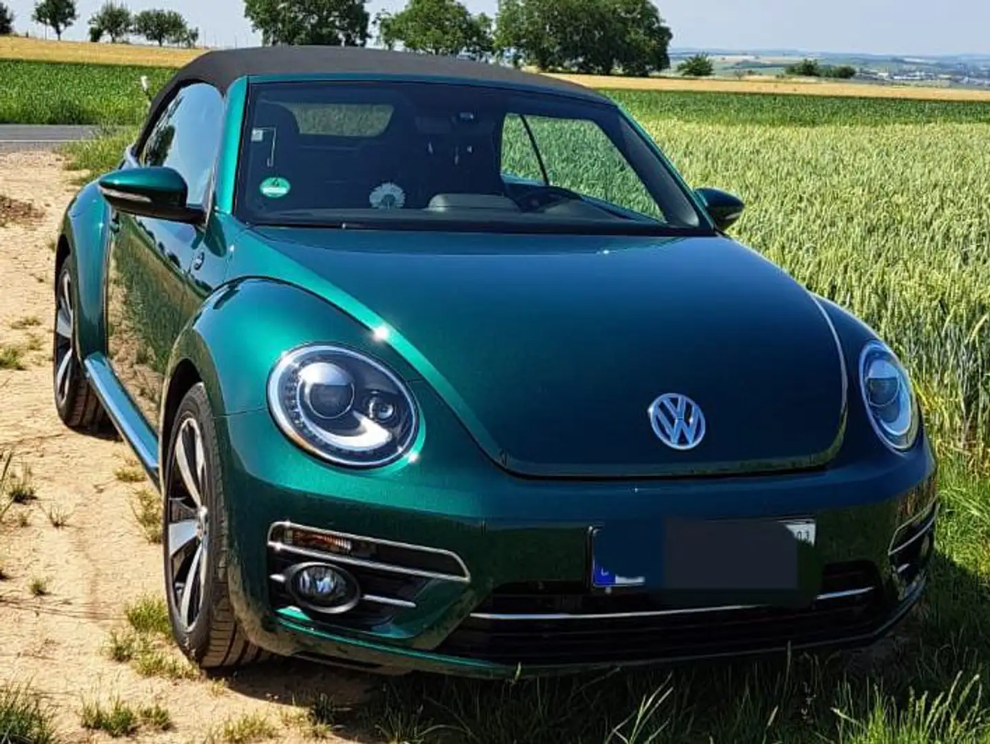 Volkswagen Beetle Cabriolet SOUND 1,4 TSI Vert - 1