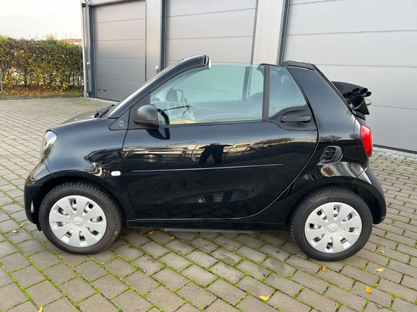 smart forTwo Cabrio EQ 22KW Schnellladen Temp KLIMAAUT Nero - 2