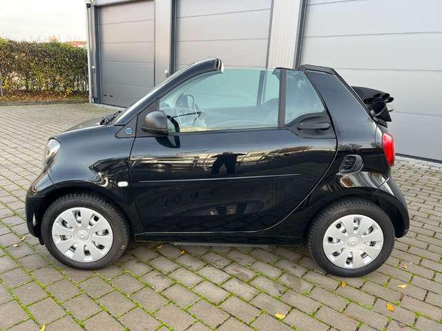smart forTwo Cabrio EQ 22KW Schnellladen Temp KLIMAAUT