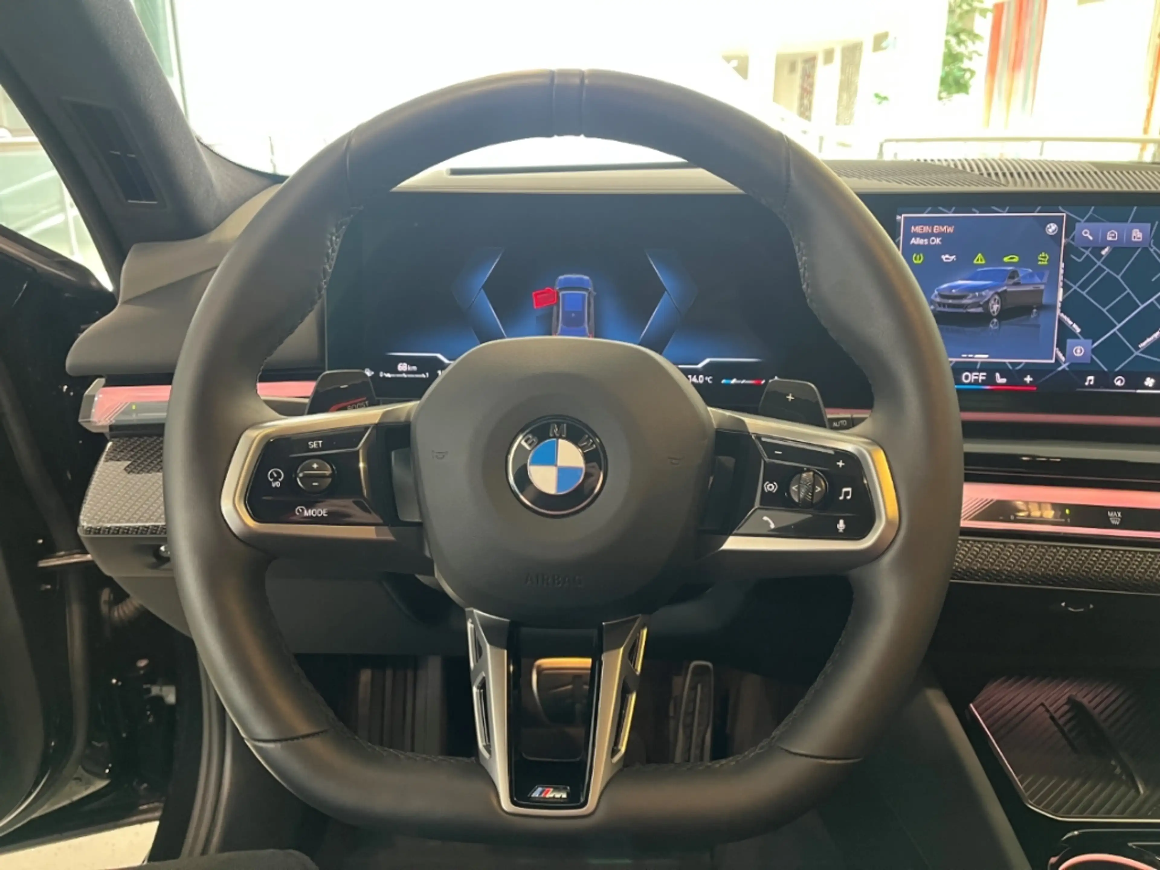 BMW 520 d Touring M SportPro 21'' Klimasitze  B&W Travel+C — photo 11