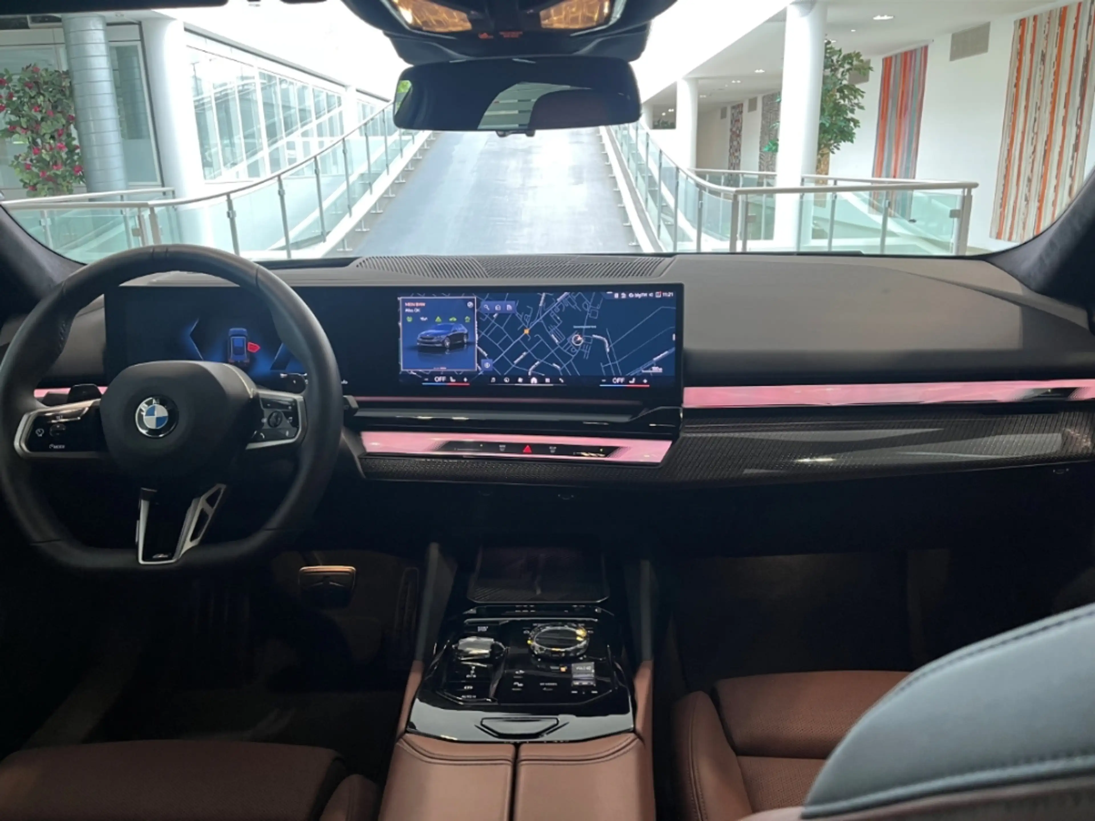 BMW 520 d Touring M SportPro 21'' Klimasitze  B&W Travel+C — photo 6