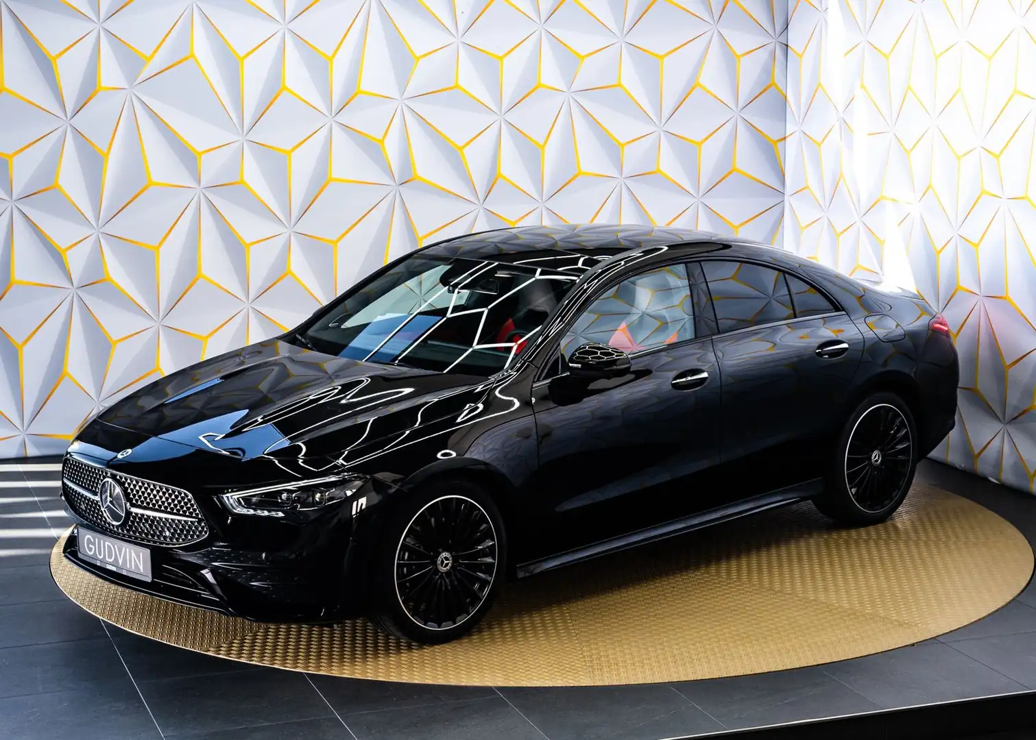 Mercedes-Benz CLA 200 /360 Camera/AMG/NightPaket/Klima/STOCK Siyah - 1