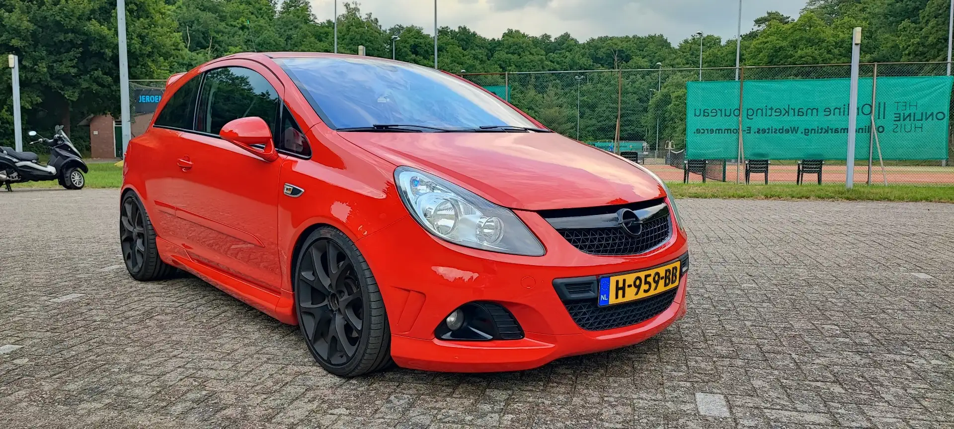 Opel Corsa 1.6 Turbo OPC - 1
