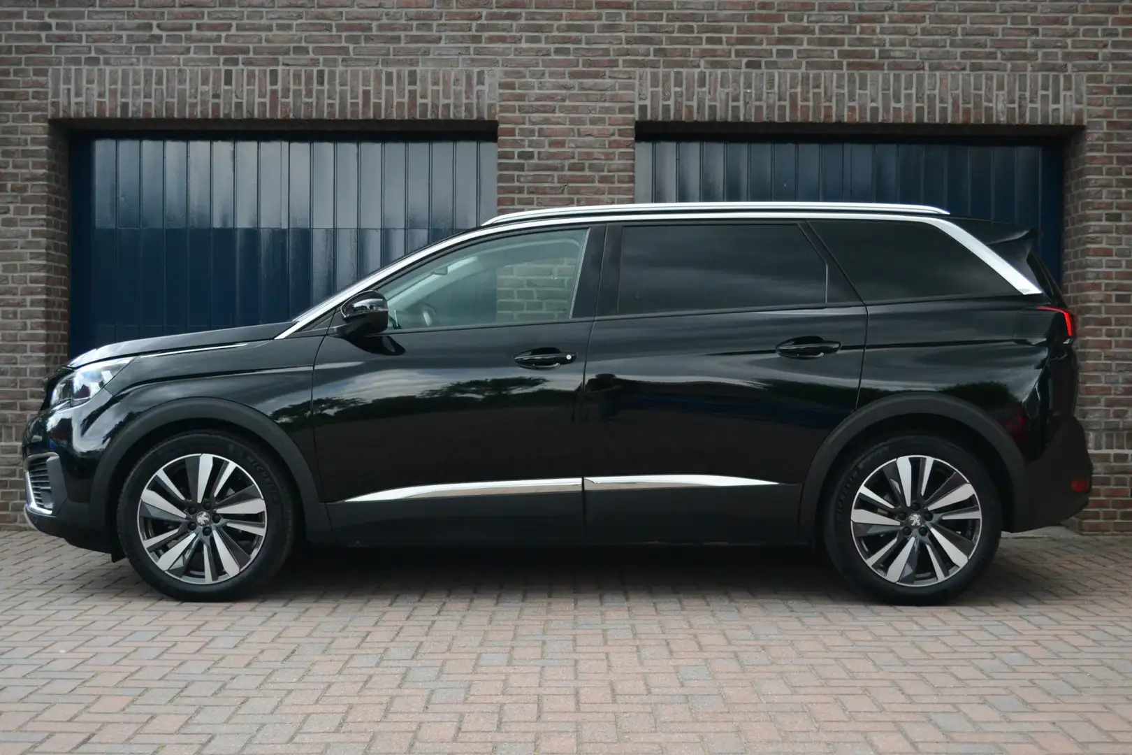 Peugeot 5008 1.2 PureTech Allure | Trekhaak | Keyless | Camera Nero - 2
