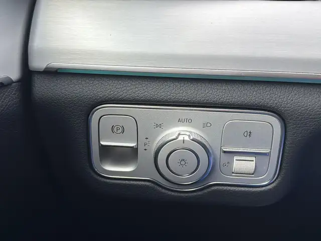 Mercedes-Benz GLE view 28