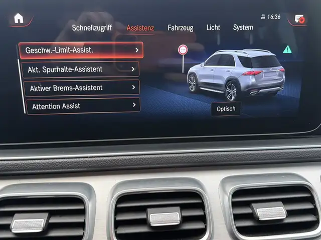 Mercedes-Benz GLE view 25