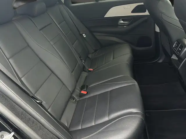 Mercedes-Benz GLE view 30